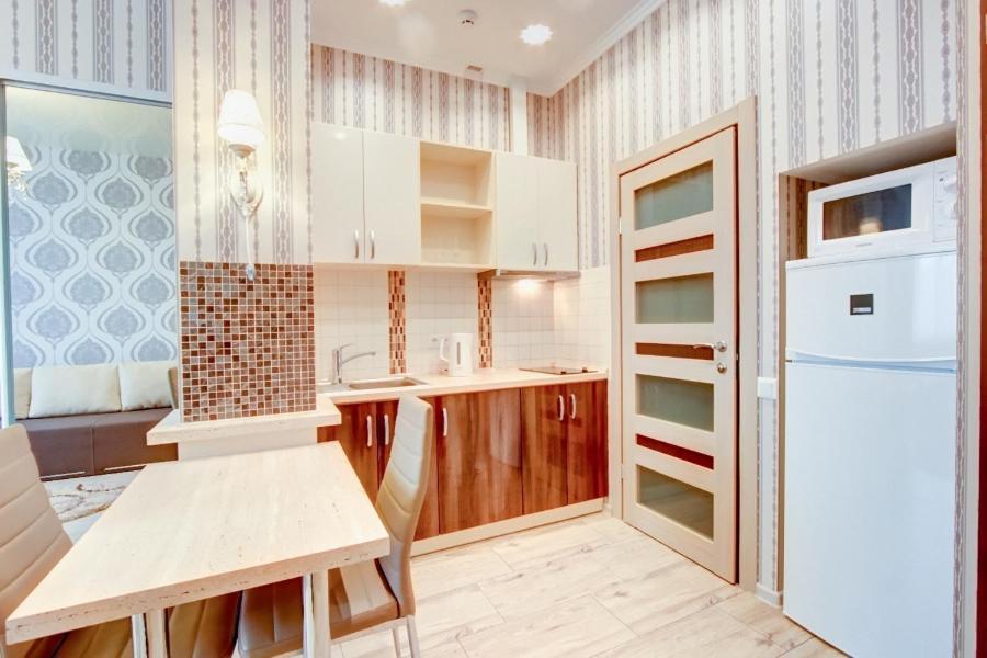 Fransuaza Apartments Odesa Exterior foto