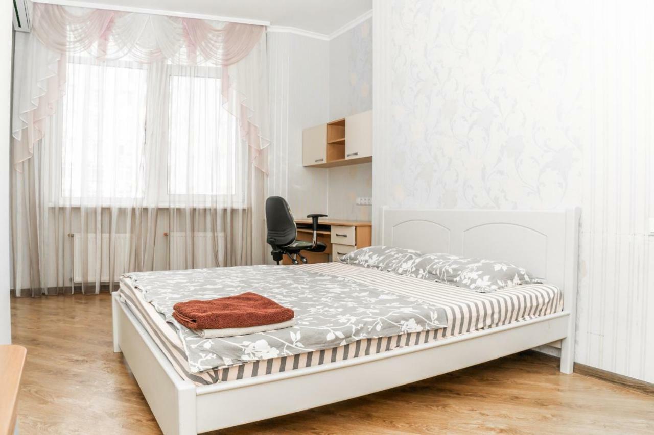 Fransuaza Apartments Odesa Exterior foto
